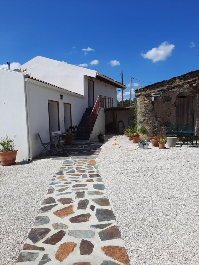 Quinta Quatro Ventos Bed & Breakfast Serta Luaran gambar